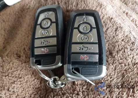 2022 Ford F-150 Xlt из США, поврежденный, VIN 1FTEW1EP8NFB90327